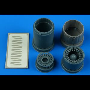 F-16CJ block 50 exhaust nozzle - opened