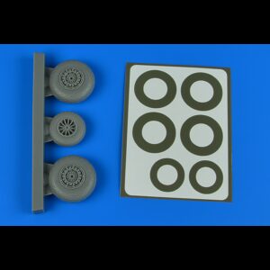 B-26K Invader wheels & paint masks - early - Diamond Pattern for ICM